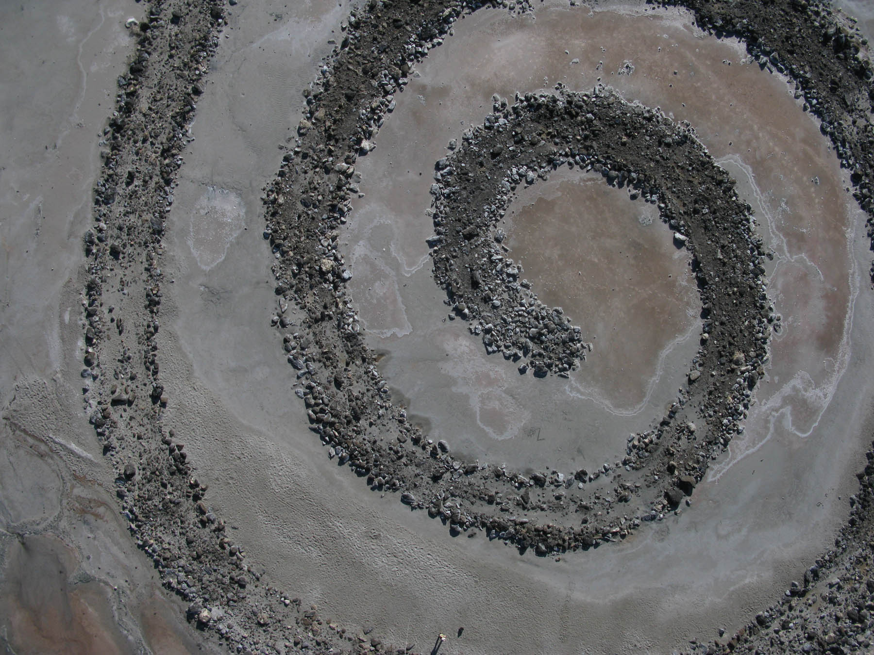 image-3-spiral-jetty-detail-photo-by-getty-conservation-institute1