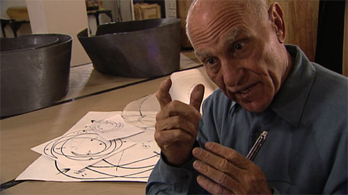 Production still from the "Exclusive" episode, "Richard Serra: Tools & Strategies." © Art21, Inc. 2013.