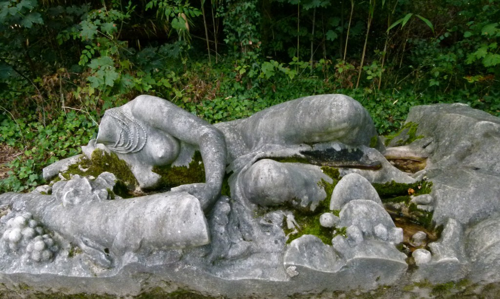 A sculpture in the Jardin d'Agronomie Tropicale that inspired Pierre Huyghe’s La déraison.