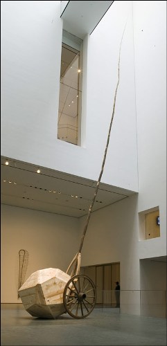 Martin Puryear, “Ad Astra”, 2007. PHOTO: Richard Barnes - Museum of Modern Art.