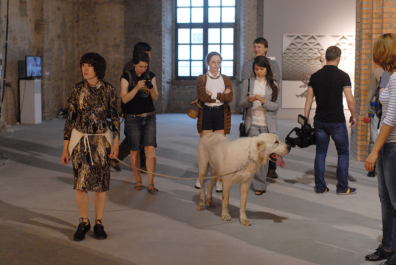 Alevtina Kakhidze. "A Walk with Duchamp or The Rendezvous," 2012. Performance at Arsenale, Kyiv. Courtesy of the artist. Photo: Jevhen Chorny.