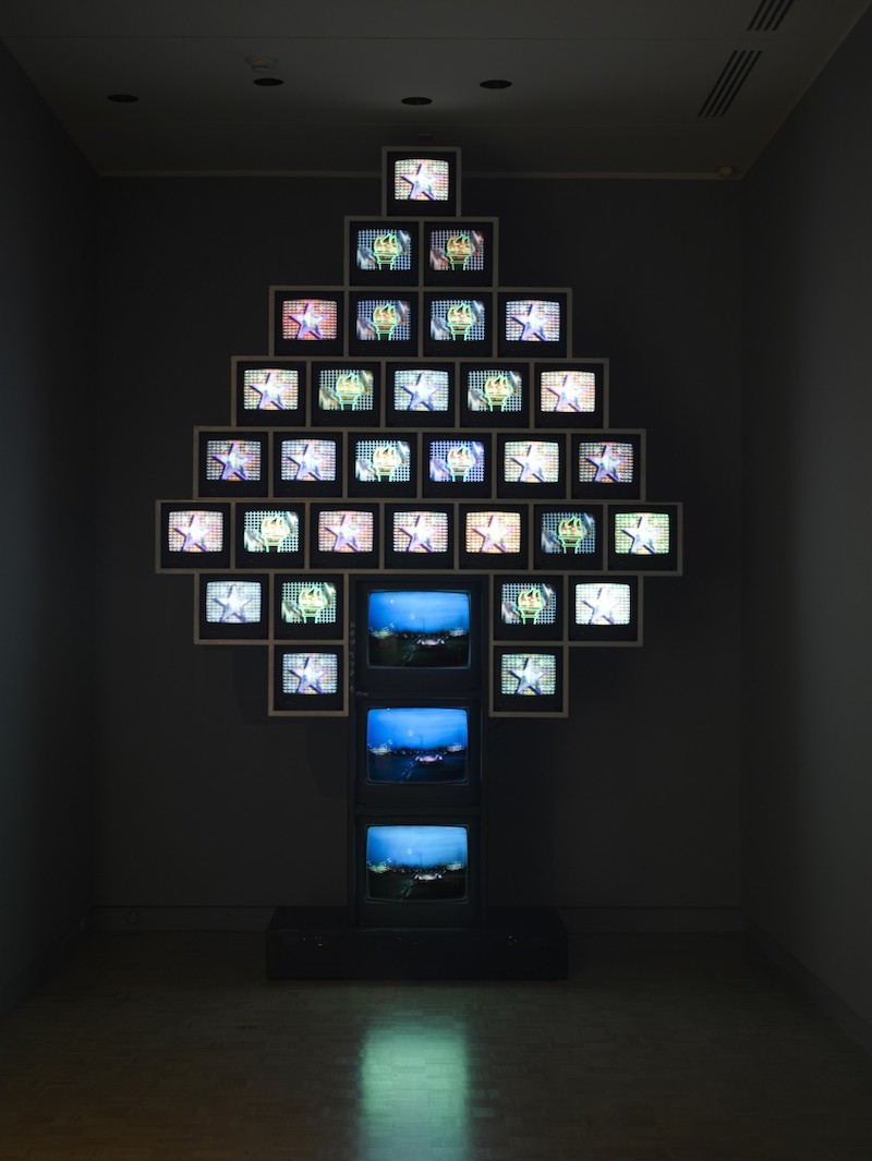 Nam June Paik. "Who's Your Tree," 1996. Aluminum framework, (31) 13" televisions, (3) 25" televisions, (3) laser disk players. Now and Future Purchase Fund and Robert and Ina Mohlman Art Fund. © The Estate of Nam June Paik