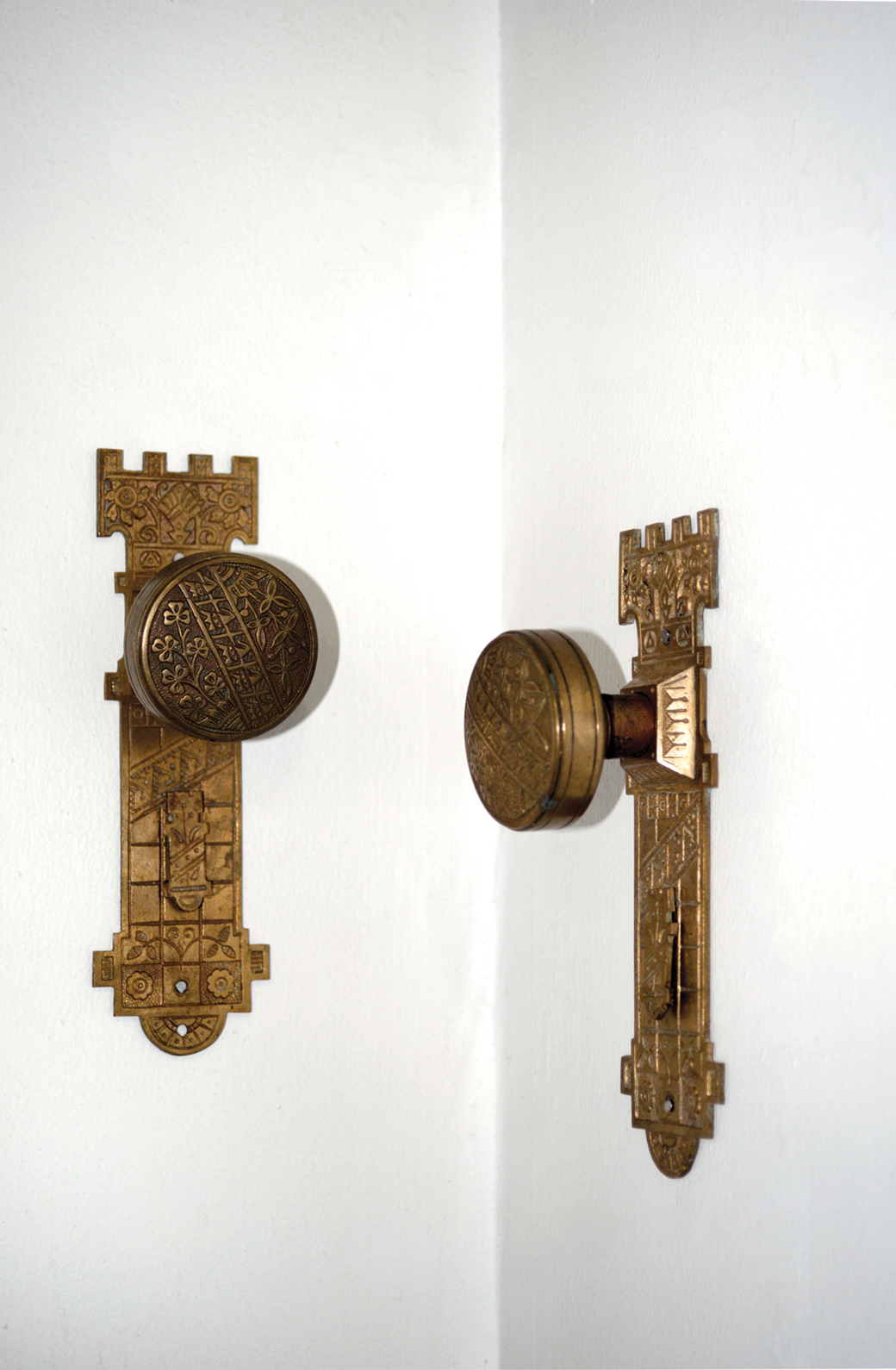 Where From Here, 2016. Brass, 10” x 3” x 2”. *All images Courtesy CUE Art Foundation, New York. © Kambui Olujimi.